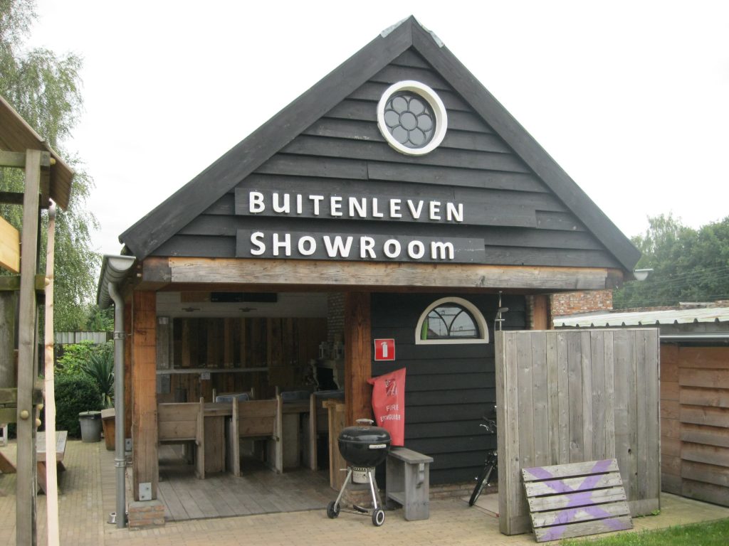 Buitenleven Roosendaal sloophout showroom2