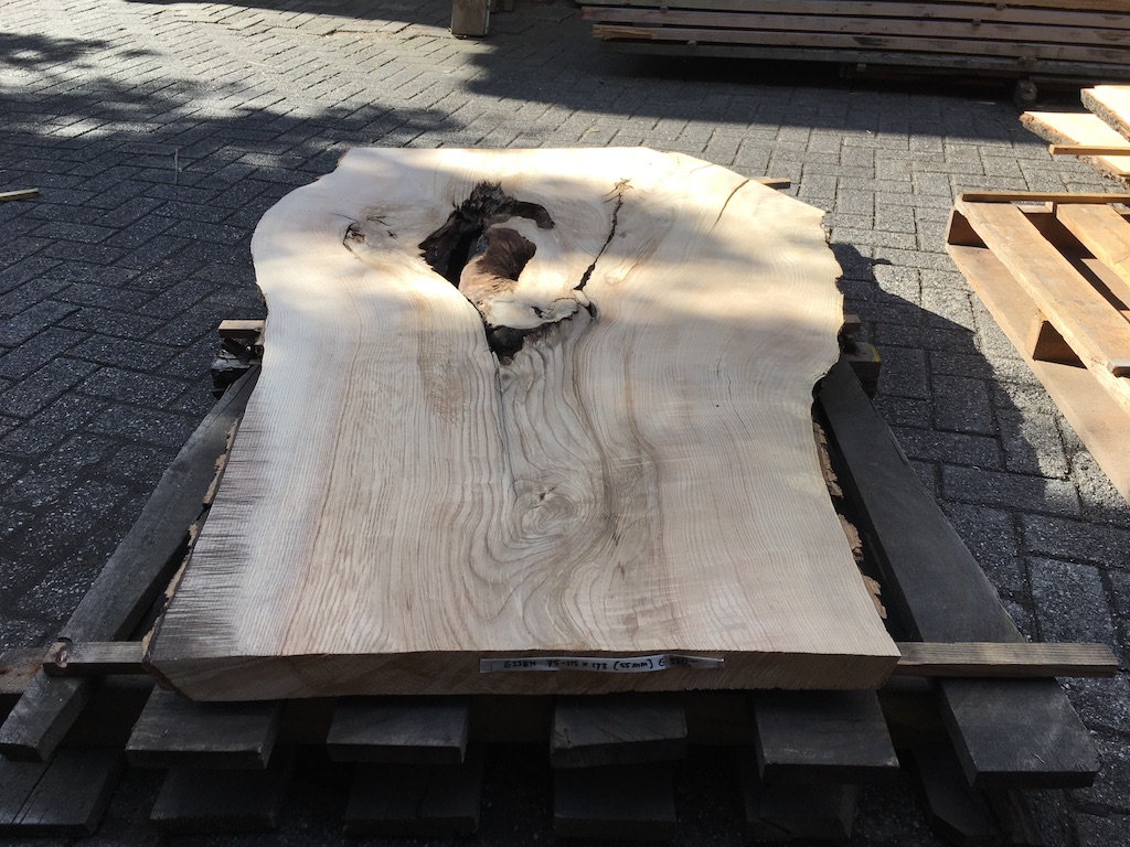 Wereldrecord Guinness Book Vesting cabine Essen hout tafelblad Buitenleven | Second Life Wood